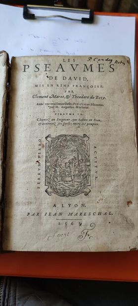 null Les psaumes de David, traduit par Clément MAROT, 1 vol., Lyon, 1563.