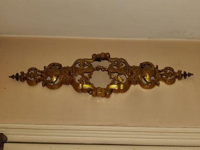 null Paire de chenets en bronze doré, style Louis XIV.

H : 36 cm.