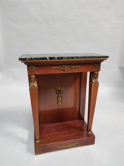 null Stained wood console in the "Return from Egypt" style, marble top.

H : 92 cm,...