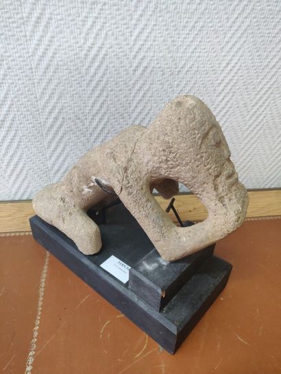 null Sculpture en pierre style Dogon Mali (Années 60/80 probablement)

Longueur :...