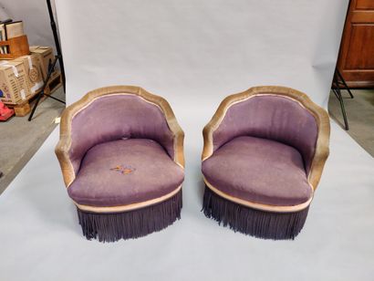 null Deux chaises légères en bois doré

Napoléon III.

H : 86 cm, L : 42 cm, P :...
