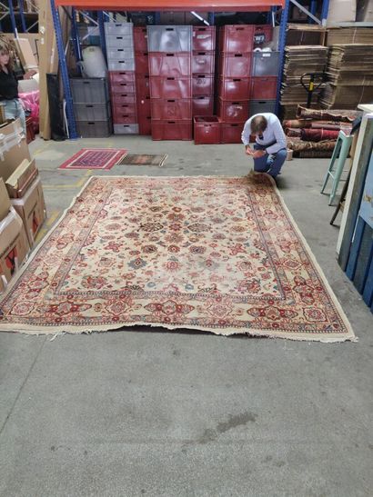 null Oriental carpet with floral pattern in semis on a cream background.

244 x 324...