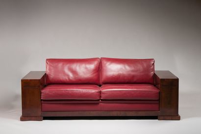 null 243. HUGHES CHEVALIER HOUSE

Sofa model " Dominique " with seat and back in

leather,...
