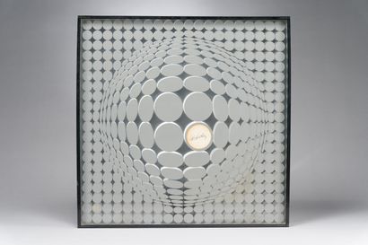 null 57. Victor VASARELY (1906 - 1997)

VEGA MIR (from the album Bach), 1973

Painting...
