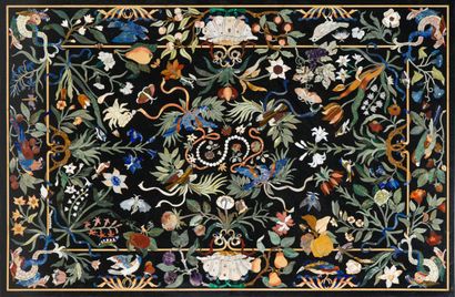 null 233. Rectangular tray in marquetry of hard stones with flowers

flowers, birds,...