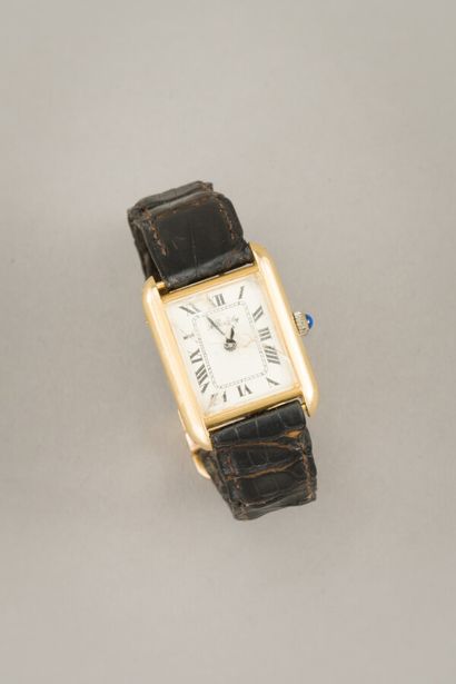 null 131. Ladies' watch bracelet in yellow gold 750/1000th (18

rectangular shape,...