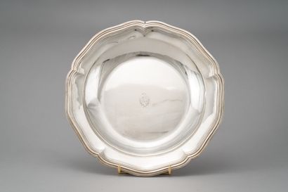 Silver dish (950/1000th), filet-contours...