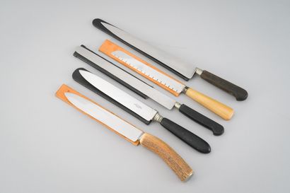 null Set of five carving knives, the handles made of deer antlers, horn and wood,...