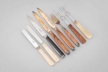 null Lot including :

- Two fruit knives, the handles in exotic wood, the blades...