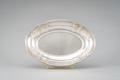 null Oblong silver bowl (950/1000th), filets-contour model.

Signed A. PETER.

Weight...