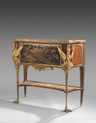  119. Henry DASSON 
Exceptional middle cabinet secretary of rectangular shape, opening...
