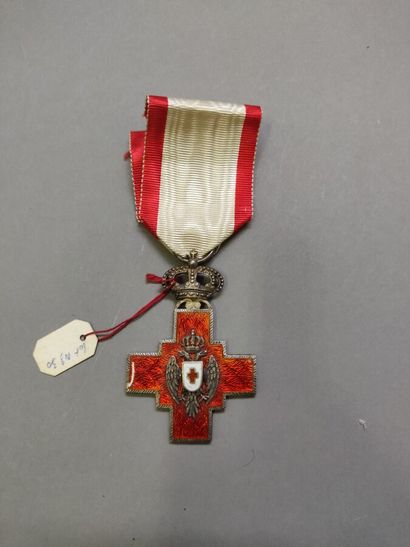 Médaille émaillée de la Croix Rouge serb...