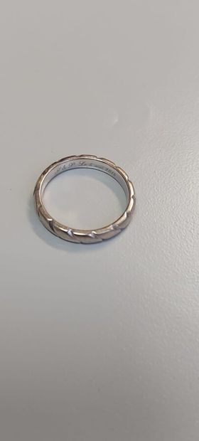 null CHAUMET

Alliance en platine 950/1000 à décor torsadé.

Signée et numérotée.

Poids...