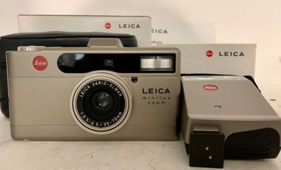 null Appareil photographique. Appareil Leitz Leica Minilux Zoom avec flash (étui...