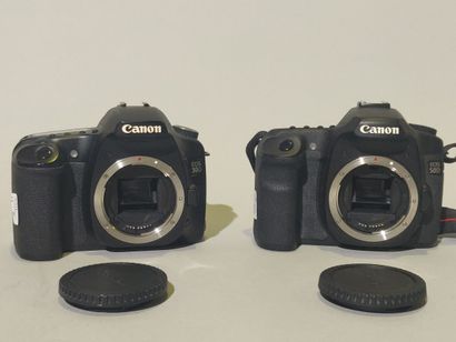 null Appareil photographique. Ensemble de deux appareils Canon numériques (digital),...