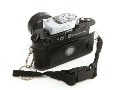null Appareil photographique. Boitier Leitz Leica M4-P (1981) n°1 548 196 avec objectif...