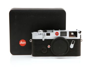 null Appareil photographique. Boitier Leitz Leica M6 chromé n°1931410 (1992) sans...