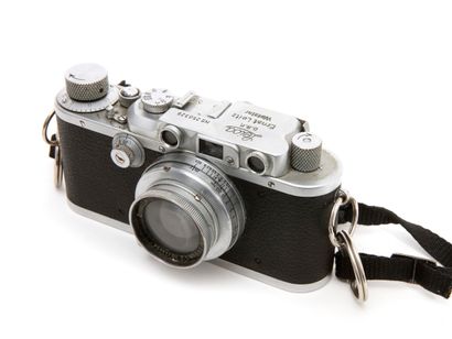 null Appareil photographique. Boitier Leitz Leica III (1937) n°250 328 avec objectif...