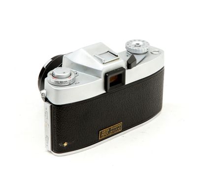 null Appareil photographique. Boitier Leitz Leicaflex n° 1152194 (1966) avec objectif...