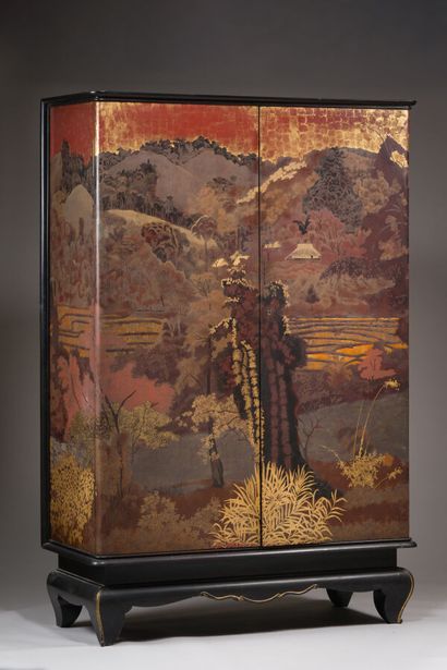 null 25. LE QUOC LOC (1918-1987)

 Rare cabinet in polychrome lacquered wood and...