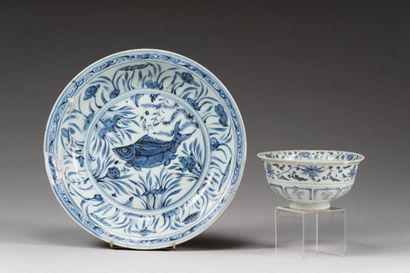 49. Blue and white porcelain dish and bowl...