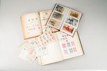 15. Lot of two albums and a stamp pocket

France...