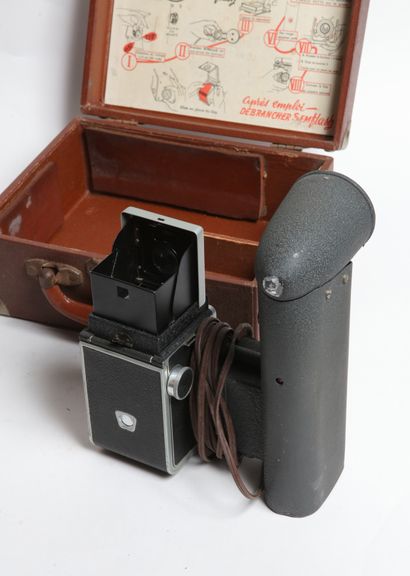 null Cinema, cinematographic equipment. Set of three various projectors including...