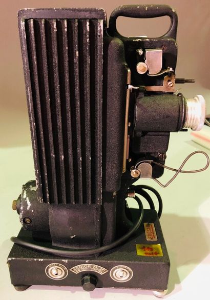 null Cinema, film equipment. Set of four various projectors and an enlarger with...