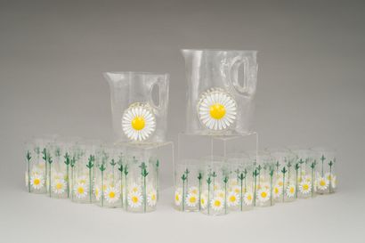 null Part of orangeade service in glass with polychrome painted decoration of daisies....