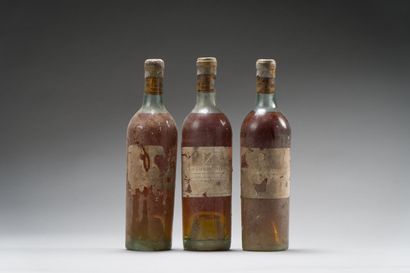 null 106. 3 bottles Château LAFAURIE PEYRAGUEY -

1st Cc Sauternes 1925. Stained...
