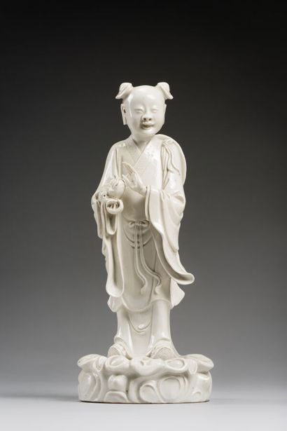 null CHINE

Statue d'immortel en porcelaine blanc de Chine, représenté debout sur...