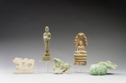null ASIA

Lot in jade, green quartz and hard stone, including a dragon, a horse,...