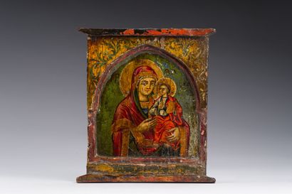 null 2. Icon in polychrome painted wood representing the Virgin and Child.
23.5 x...