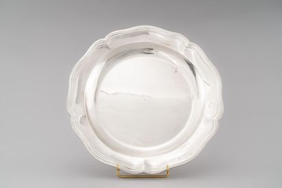 48. Silver dish (950/1000e), model filets...
