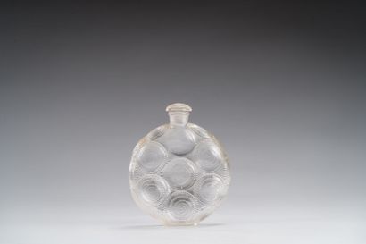  #178. René LALIQUE (1860-1945) & FORVIL
Flacon de parfum modèle « Relief » en verre... Gazette Drouot