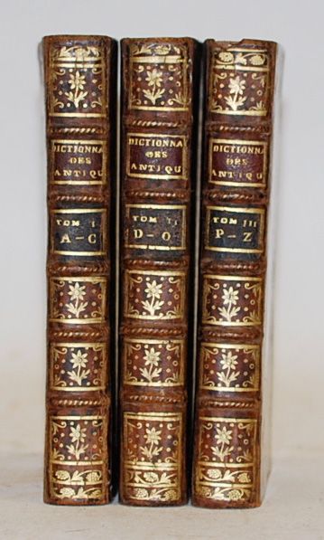 [BARRAL, Pierre, abbé] Dictionnaire des antiquités romaines... Paris. Delalain. 1766....