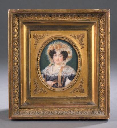 École française circa 1840 «Portrait d'une dame à la coiffe de dentelles»
Miniature...