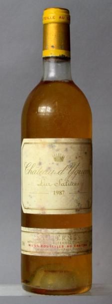 null Une bouteille CHÂTEAU D’YQUEM 1987 1er grand cru supérieur – Sauternes

Etiquette...