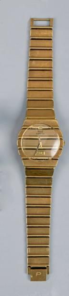 PIAGET Montre bracelet Polo en or jaune 18K (750°/00), jour et date.
Mouvement à...