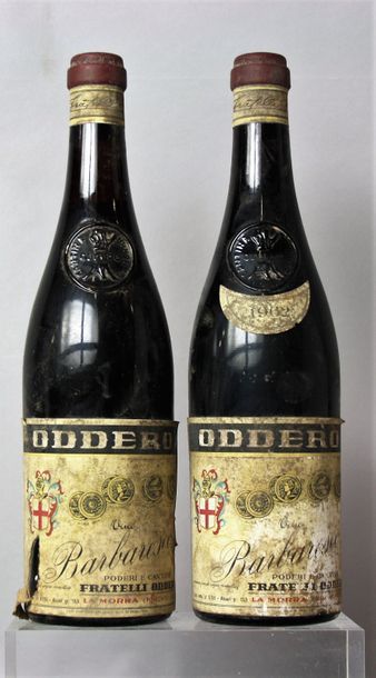 null 2 bouteilles Italie - BARBARESCO "La Morra - F.LLI ODDERO 1962 Une collerette...