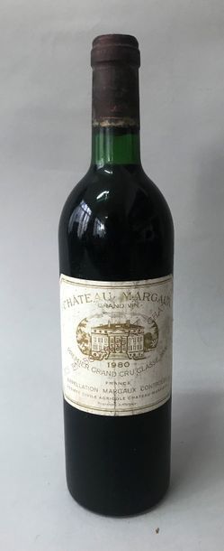 null 1 bouteille CHÂTEAU MARGAUX 1er GCC - Margaux 1980
 Etiquette tachée, niveau...