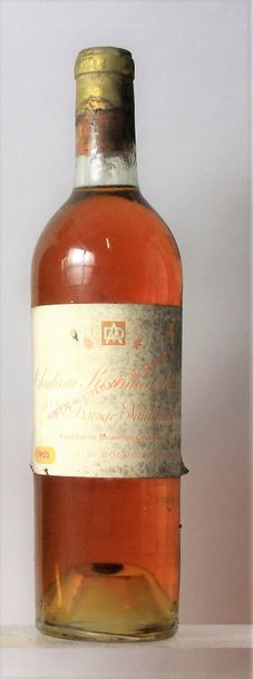 null 1 bouteille CHÂTEAU ROUMIEU LACOSTE - Sauternes 1952
 Etiquette légèrement tachée,...