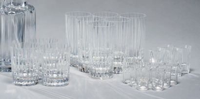 BACCARAT Partie de service en cristal, modèle Masséna, comprenant:
Six verres à orangeade...