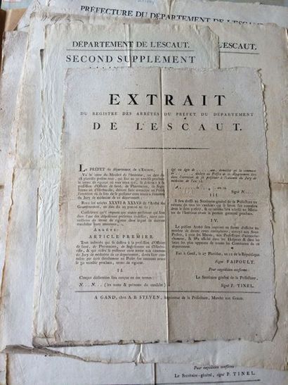 null Ensemble de 10 documents sur le département de Lescault (1795-1814), arrêté...