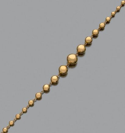 null Collier de boules d'or jaune 750 millièmes en chute.
Diamètre: 14 à 5,8 mm -...