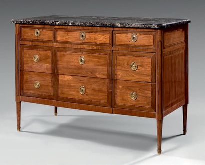 null Chest of drawers with a slightly protruding front in mahogany veneer and nets...