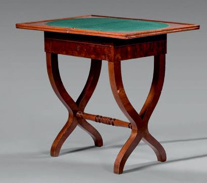Mahogany veneer game table with folding top...