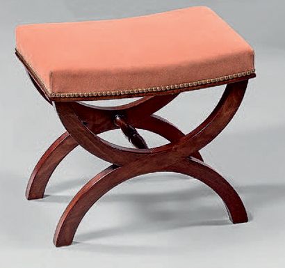 Curl stool in mahogany. Empire style. Height:...