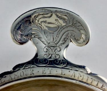 null Tasse à vin en argent uni, gravée «F. Le. Tellier de G. Turgot de Goulet». L'anse...