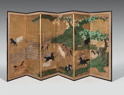 JAPON - Milieu de l'époque Edo (1603-1868) 
Paravent à six feuilles, polychromie...